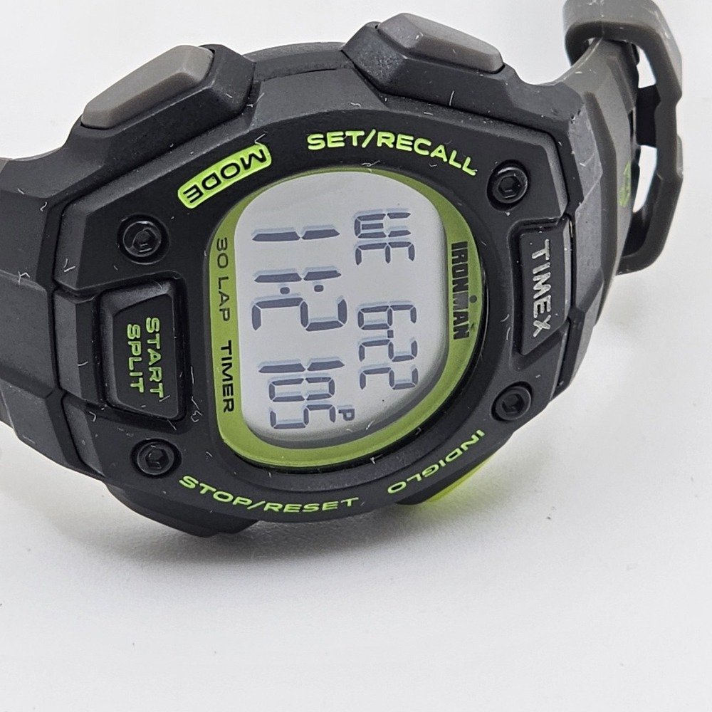Timex T5K824 Ironman Triathlon 30 Lap Full Size Sport Watch. Works!